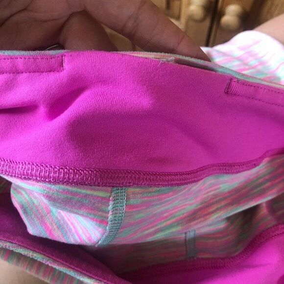 Ivivva Girls Lululemon Colorful Cropped Leggings Pink Green Cropped Size 12 / 14 - Picture 8 of 9